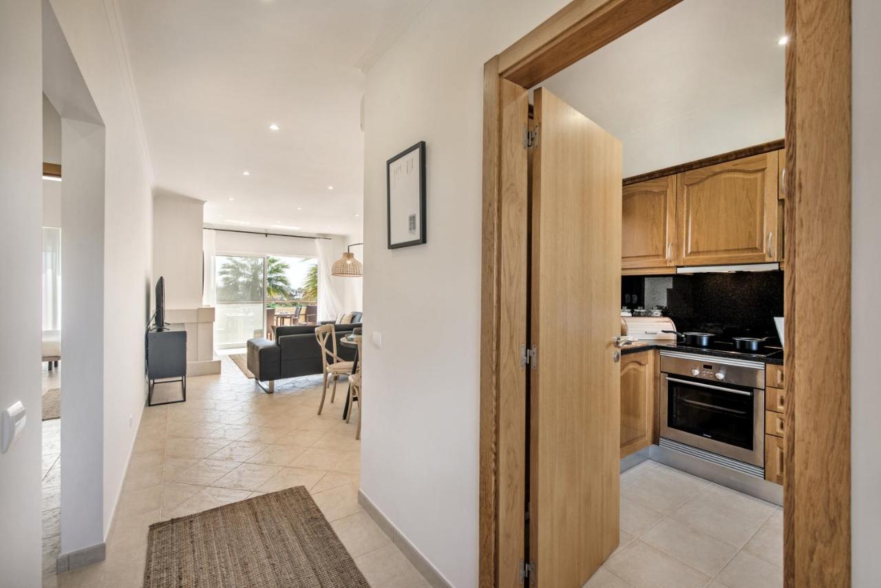 Luxurious First Floor Apartment Sleeps 4 Carvoeiro  Exteriör bild