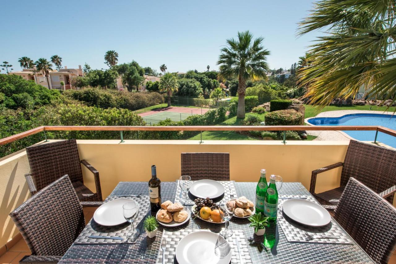 Luxurious First Floor Apartment Sleeps 4 Carvoeiro  Exteriör bild